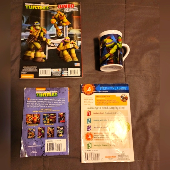 TMNT Mug & Book Bundle - Mug Lipped (Frankford Candy Viacom) 2014 10 oz. - Picture 4 of 6